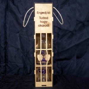 Gravírozott "Rácsos" pálinkás doboz