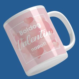 Nyomtatott szívecske mintás bögre