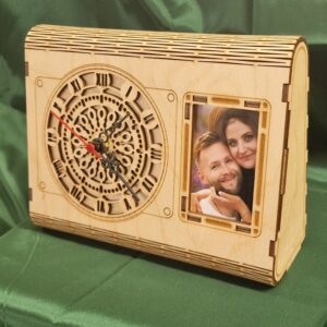 Gravírozott fényképes asztali óra