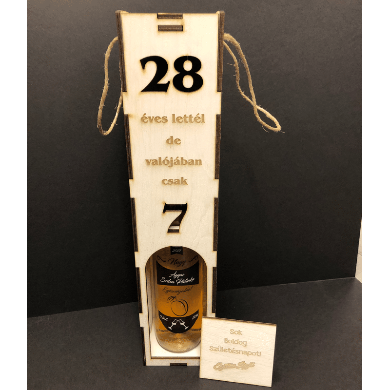 Gravírozott születésnapi pálinkás doboz