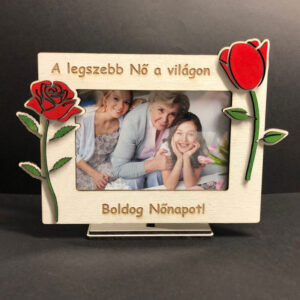 Gravírozott virágos képkeret