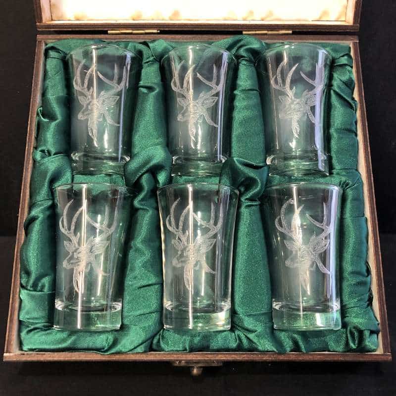 Gravírozott feles pohár szett díszdobozban