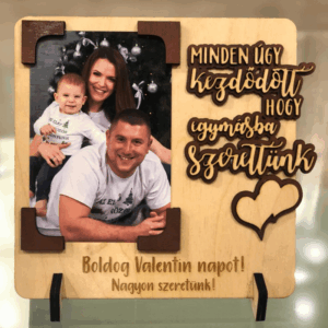 Szerelmes gravírozott képtartó