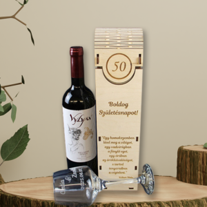 Gravírozott boros doboz hajlított tetővel