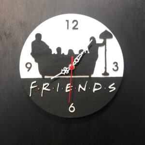 Gravírozott Jóbarátok óra