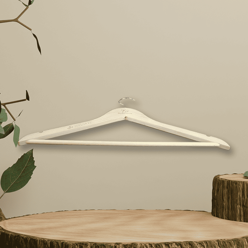 Natúr fa vállfa a tetején és a szárain gravírozva - Image 3